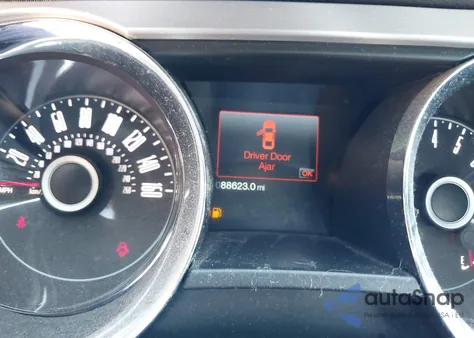 2014 Ford Mustang V6 Premium from USA, damaged, VIN 1ZVBP8AM2E5247130